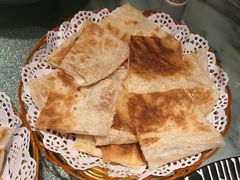 芝麻飞饼-梁家大院•农家菜(昆山会展中心店)