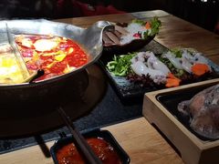 -湊湊火锅·茶憩(上海合生汇店)