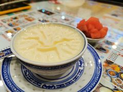-广信牛奶甜品世家(台东店)