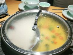 胡椒猪肚鸡-洪氏嗨捞·广东猪肚鸡·椰子鸡火锅(西咸万象城店)