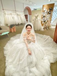 -派丽莫Pellimo原创设计婚纱品牌