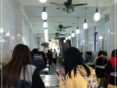 等位区-芬芳甜品(同福路店)