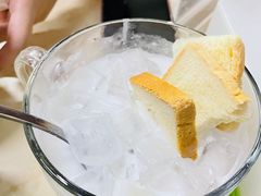 睡映椰-啰啰冰屋(景洪总店)