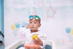 -皇家爱婴高端儿童摄影(苹果园店)