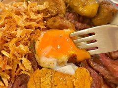 和牛鹅肝海胆波奇饭-salée