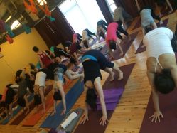 梵音瑜伽(旺座店)-FineYoga梵音瑜伽·普拉提