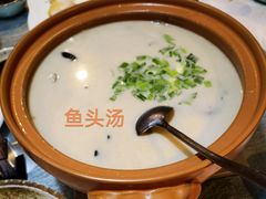 -侬佳蒸菜馆(听潮店)