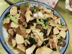 -卿园芳远·正宗石鼓白鸭汤