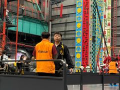 -极限PLAY运动娱乐新世界·团建派对表演休闲馆·室内高空游乐园