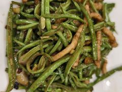小炒豆角肉丝-东四民芳餐厅(世茂工三店)