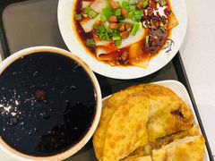 -舌尖尖传统小吃(万达店)