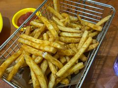 -BHC炸鸡(明洞总店)