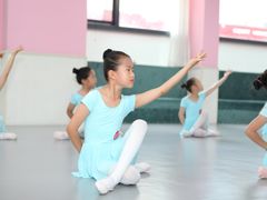 -蒲公英舞蹈艺术中心(解放路校区)