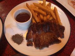 -羽深肉铺 Steak & Wine