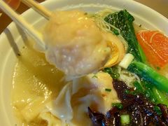 云吞港式汤面-避风塘(宝山万达店)