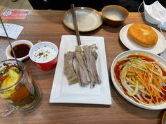 -贯贯吉·清真餐厅(浙江中路店)