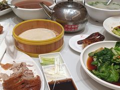 -梅利汴京烤鸭•开封豫菜地标店(铁北街店)