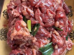 -黄利砖万峰林布依特色酸笋牛肉馆