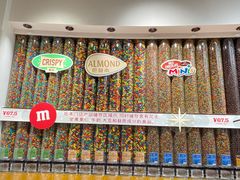 -m豆巧克力世界(上海世茂广场店)