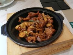 -荷花亭·湖北融合菜(中商广场店)