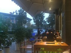 -小牛叔鲜切牛肉·火锅·烤肉自助(公济桥路店)