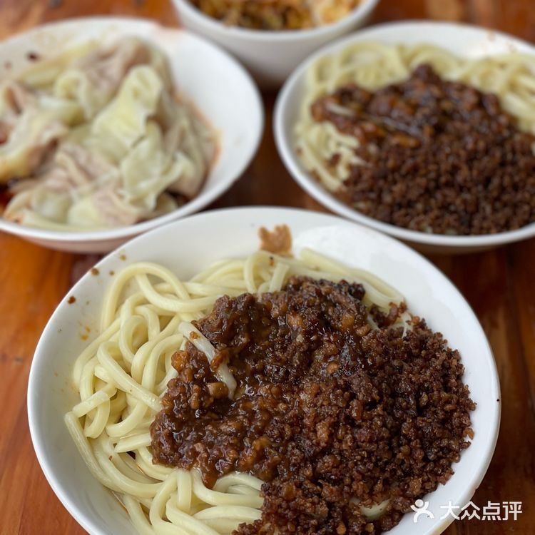 有空就想在牛市口来吃几碗。这家看到很多人推荐