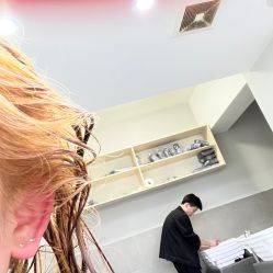 -IU潮牌·SALON
