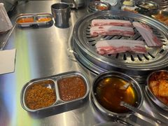 -哈哈碳都·牛肋条无限自助烤肉(宝龙店)