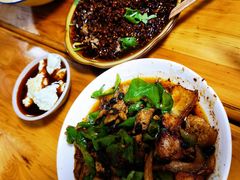 回锅肉-人和水上飘(第一家店)