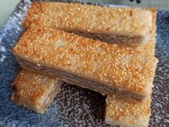 芝麻香煎芋丝糕-广州建国酒店-盈丰阁粤菜-粤式茶点