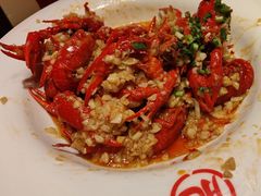 -肥肥虾庄·金牌油焖大虾(东湖欢乐谷店)