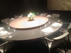 -左庭右院鲜牛肉火锅黑金店(陆家嘴中心店)