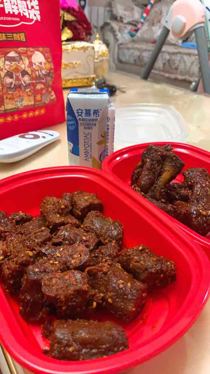 绝味鸭脖(科技街店)-"公司楼下,有外卖还是挺便宜哒96,喜欢,.