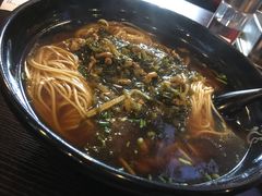 雪菜肉丝面-大龙汤包