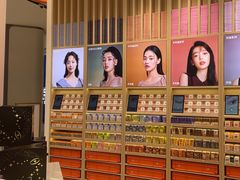-moody彩瞳(环宇城店)