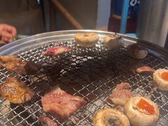 -草家酱蟹炭火烤肉店(珲春南路一店)