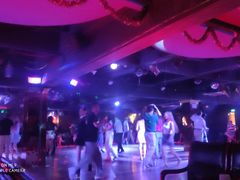 -环球梦主题KTV(曲阳生活购物中心店)