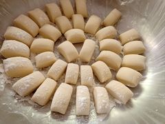 -佳禾月嫂育儿嫂(拱墅店)