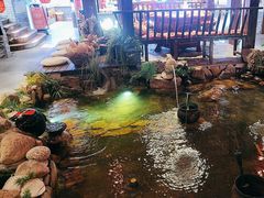 -鱼满舱·鲜活海鲜·正宗鲁菜
