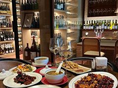 -肆海小川菜酒馆Wine Bistro (青年路店)