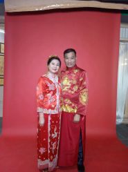 -现代经典婚纱摄影