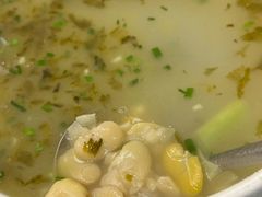 酸菜豆瓣汤-飞虹鱼馆(春华路店)