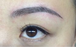 刚做好柳叶眉-平萍纹绣韩式半永久定妆