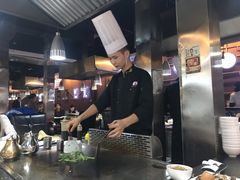 -利昂法式铁板主题餐厅(新奥购物中心店)