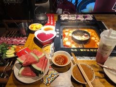-老牌坊云南鱼豆花火锅(哈西万达店)