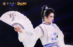 -盘子女人坊生日照·摄影馆(华强店)