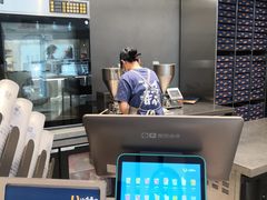 -春丽小马(济南恒隆广场店)