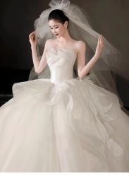 点击看大图 -厦门苏迪尔婚纱礼服批发零售/男装定制