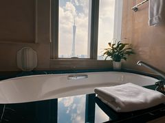 -广州富力丽思卡尔顿酒店