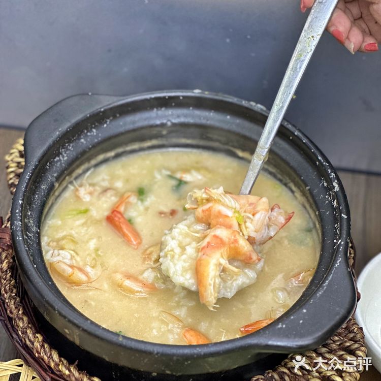 汕头市金平区长平路81号菊园南苑60栋3座101#鱼生